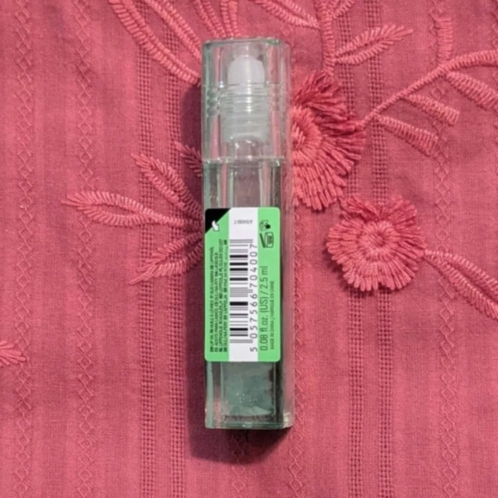 Lip Oil - Aventurine Crystal Aura Lip Oil By Revolution - Clear Lip Oil - New